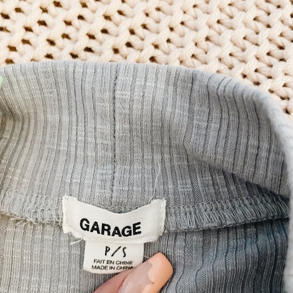 Garage Ruffle Turtleneck - Picture 3 of 3